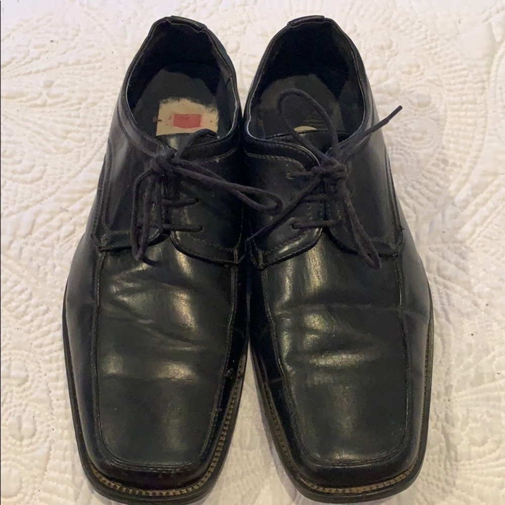 Men’s shoes black size 9.5